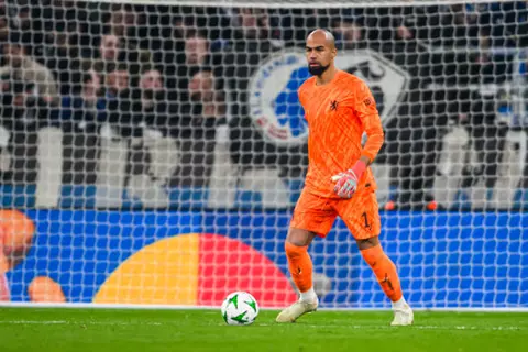 قبل لقاء أرسنال.. ماريسكا يعلن عودة سانشيز لحراسة مرمى تشيلسي